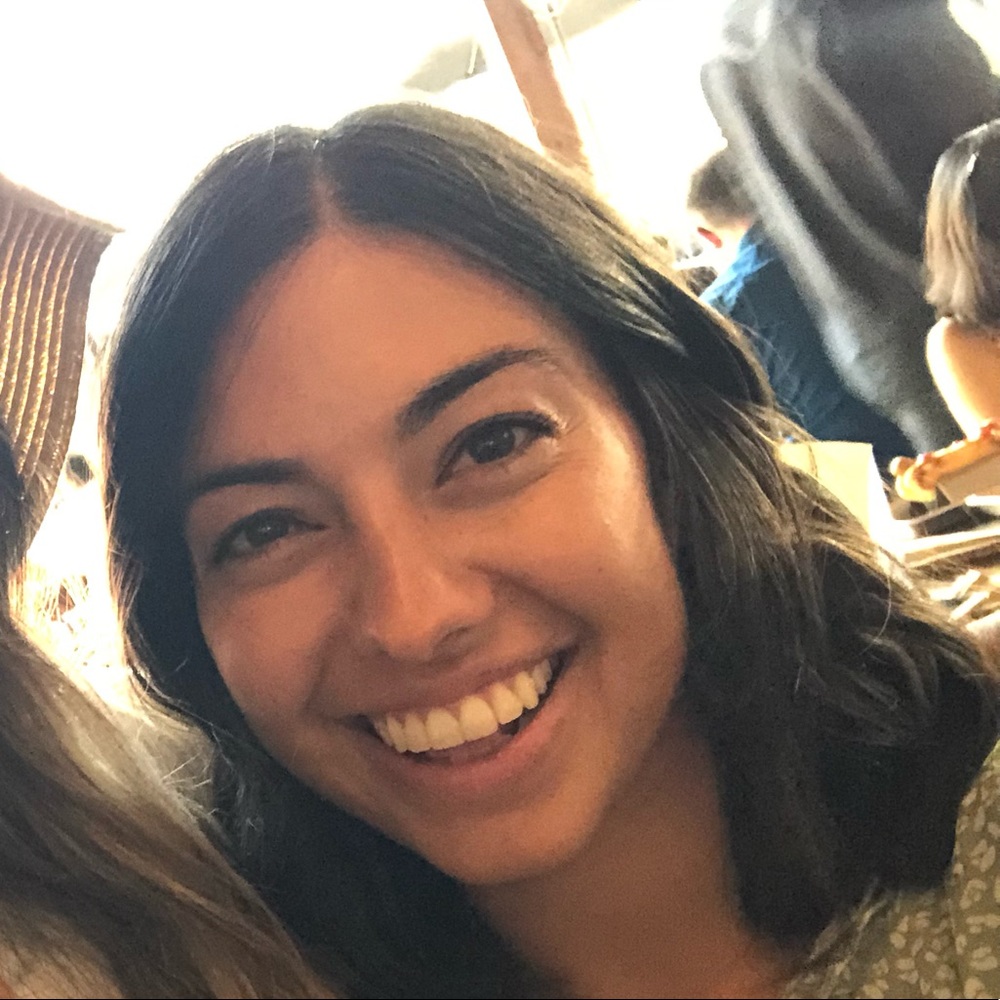 Meet your Posher, Adriana